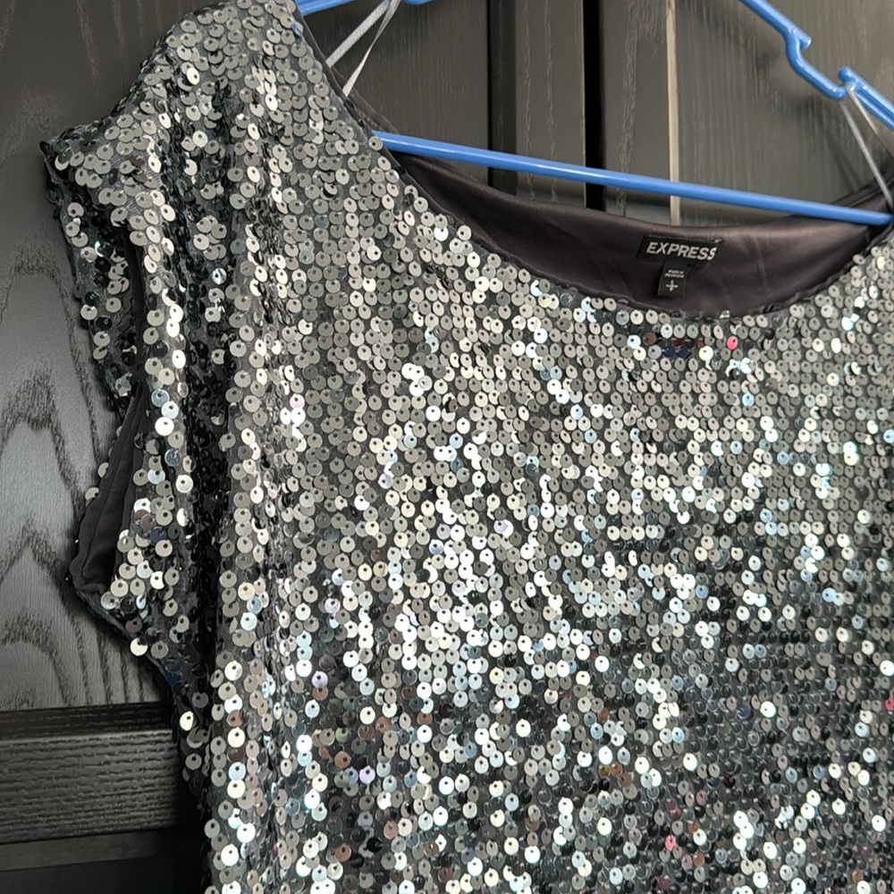 Sequin top - Picture 4 of 10